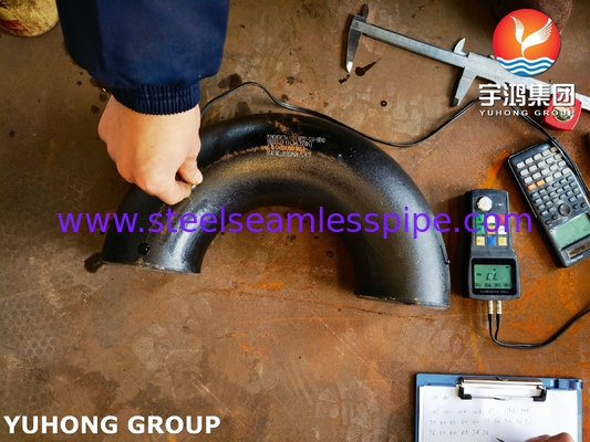 ASTM A234 WP22 CL1 / CL3 legeringsstaal fitting Buttweld 180° Elbow Zwart geschilderd