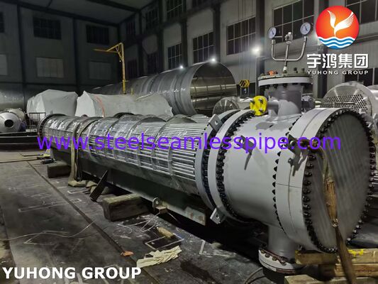 Drijvende-kop warmtewisselaar met 316L buizen en SA350 LF2/316L beklede buizenplaat voor kosteneffectief corrosiebeheer