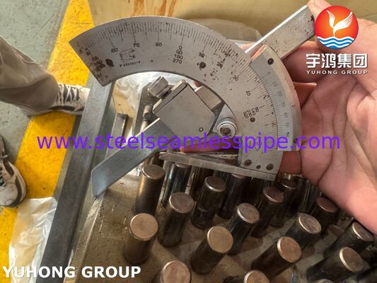 ASTM A335 P22 Studded Finned Tube met Koolstofstalen Noppen